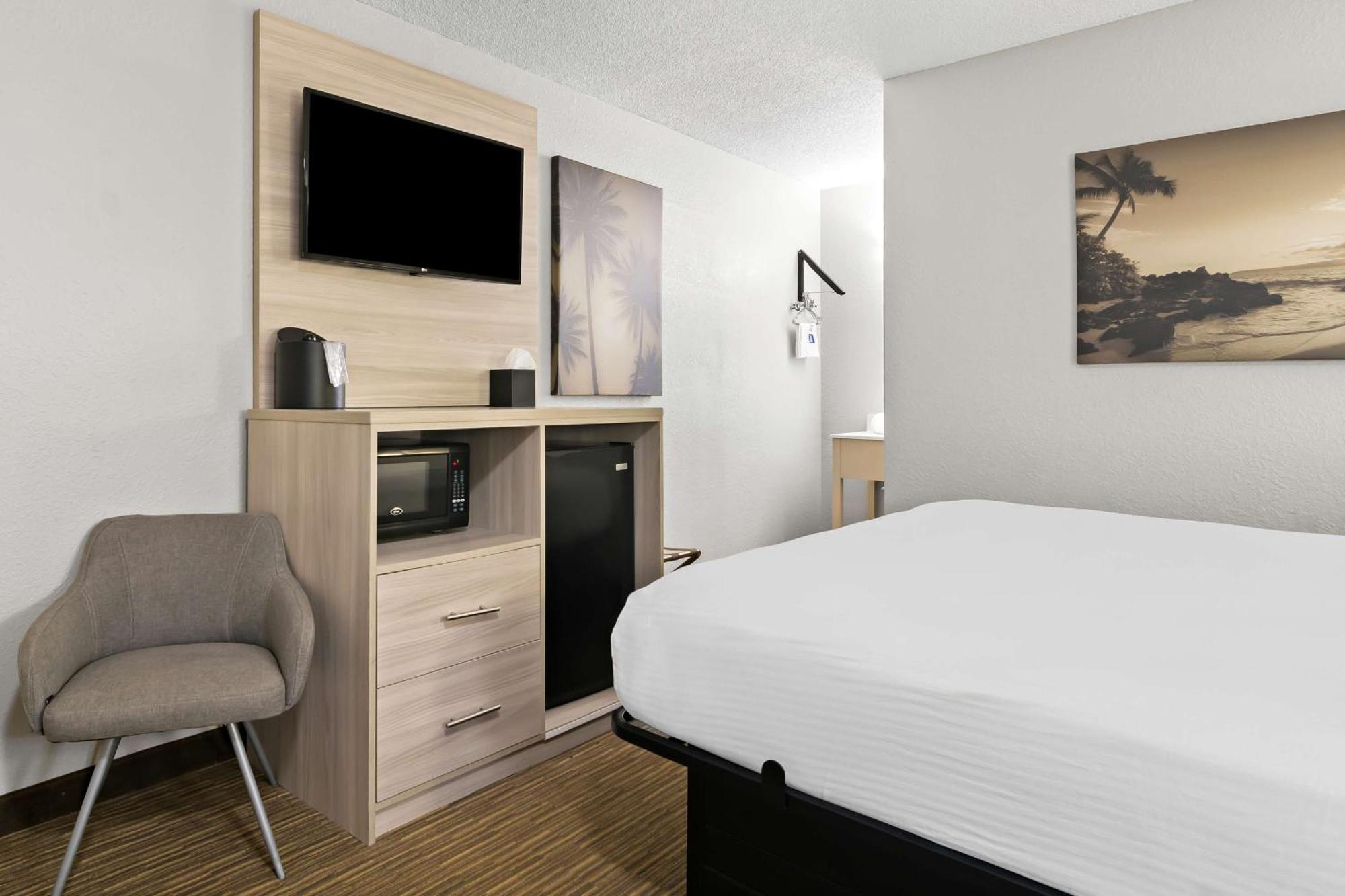 Best Western The Oasis At Joplin Exterior photo