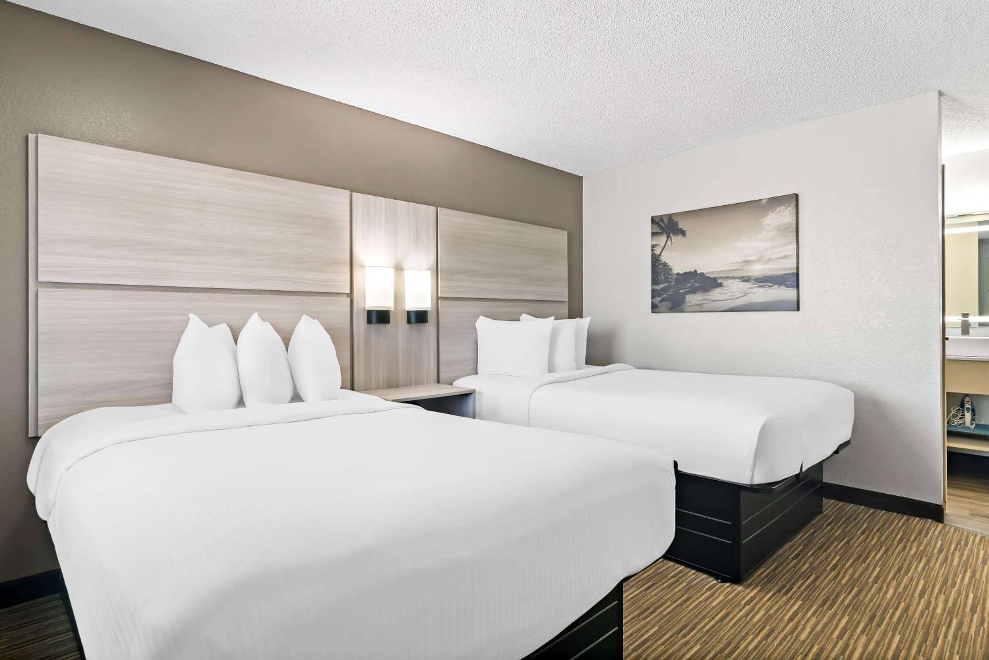 Best Western The Oasis At Joplin Exterior photo
