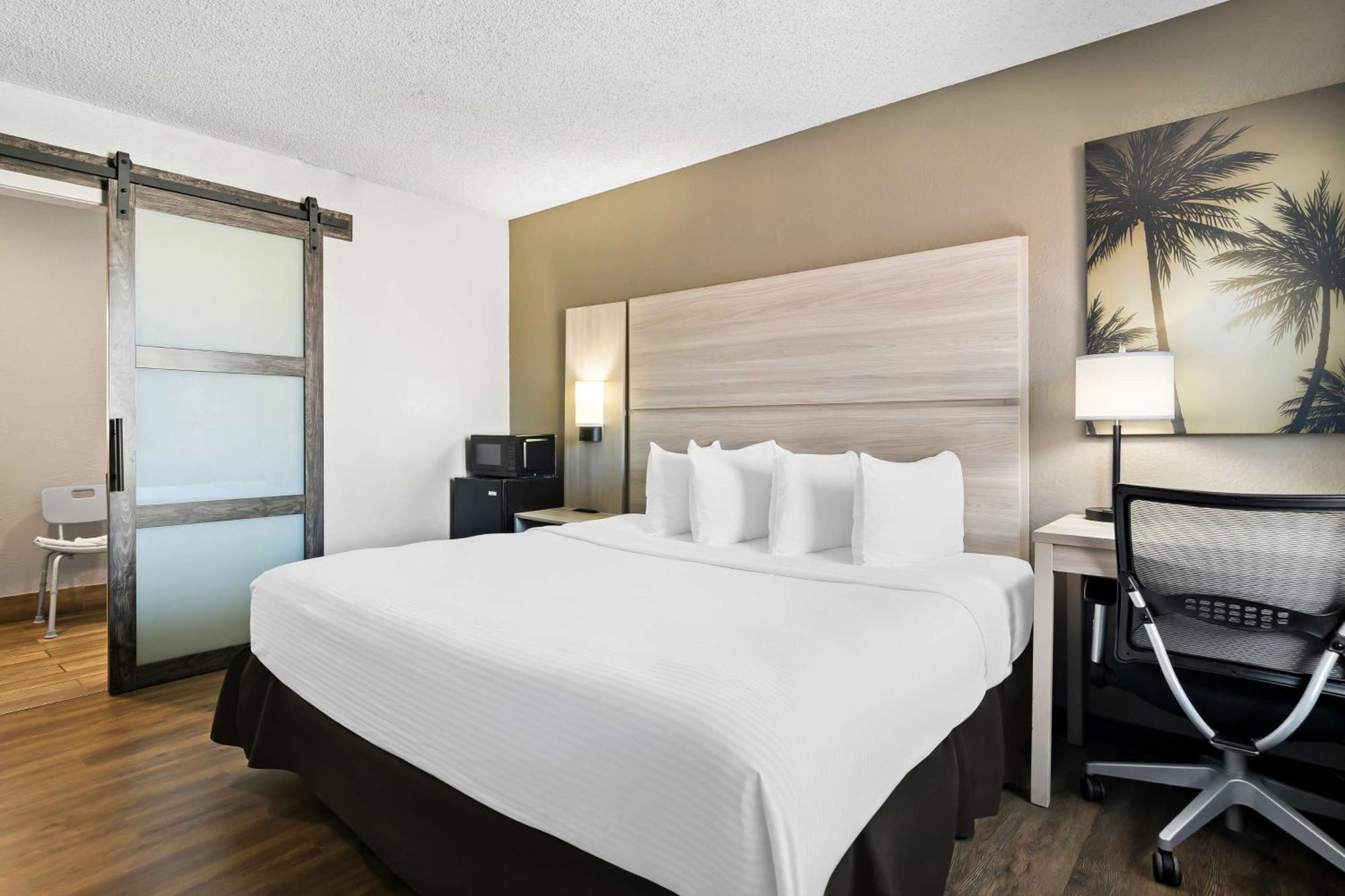 Best Western The Oasis At Joplin Exterior photo